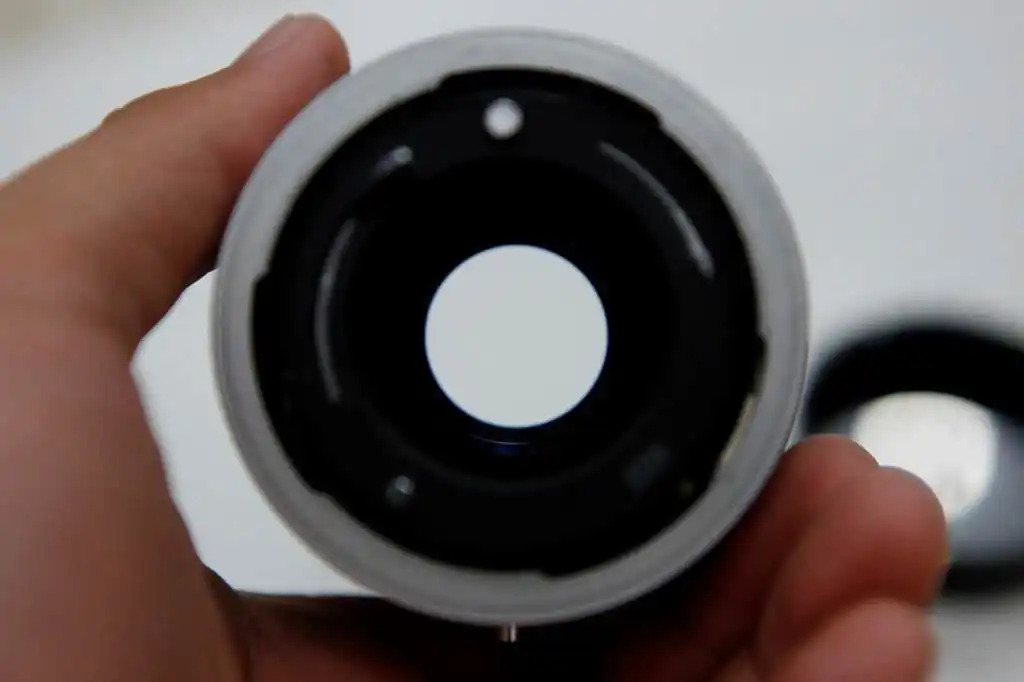 8 Things to Look Out for When Buying a Second Hand Lens