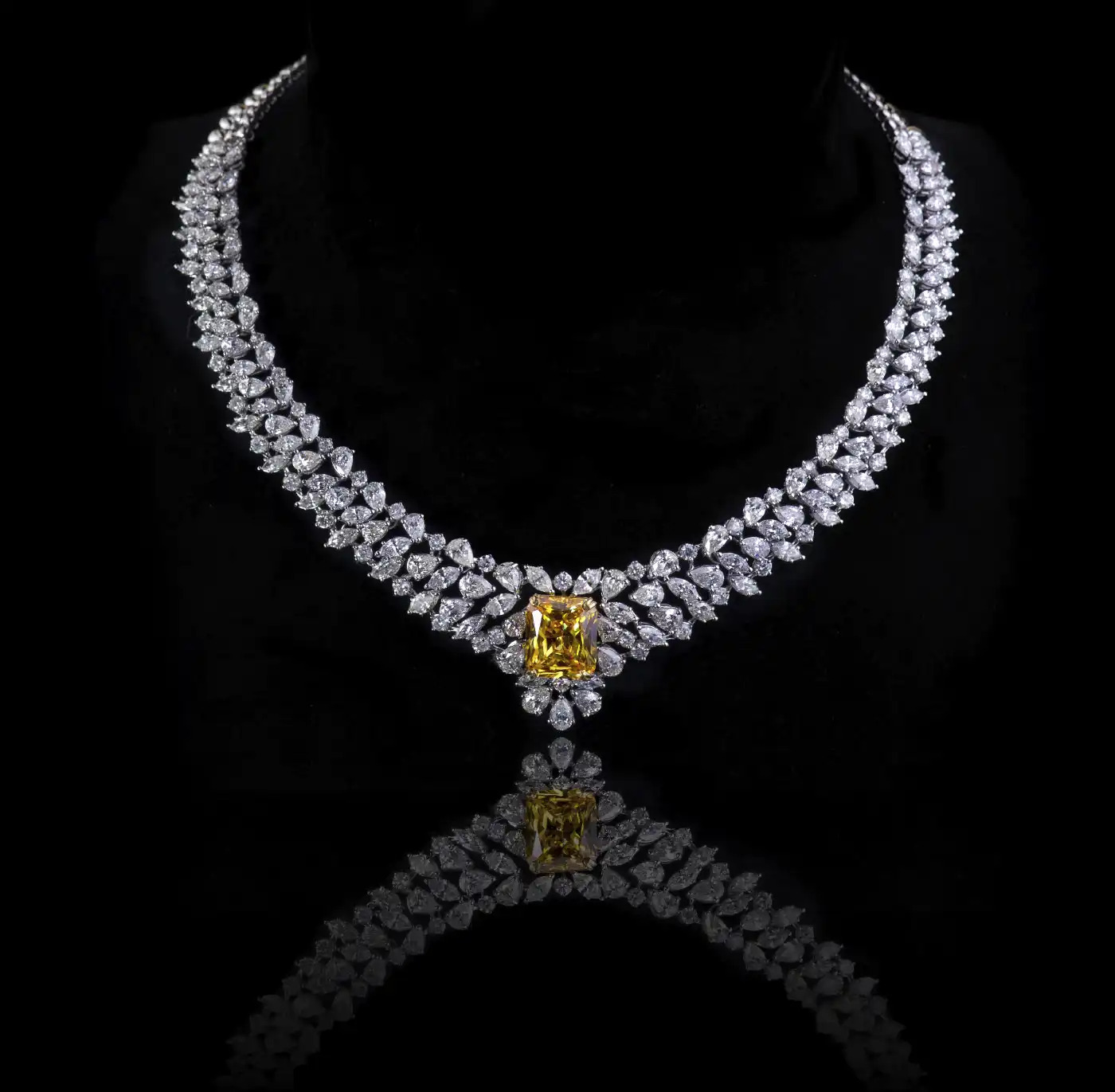 5 Pro Tips for Photographing Jewelry