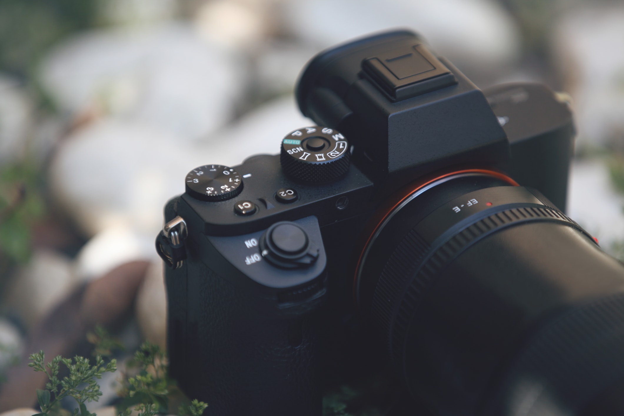 Mirrorless Camera Accessories You Need to Have