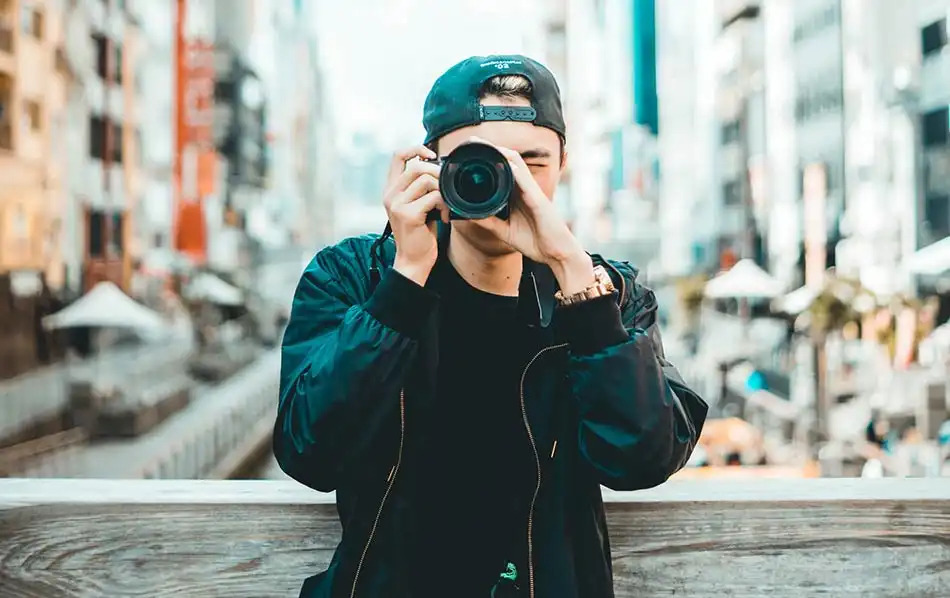 compare nikon z6 and sony a7iii