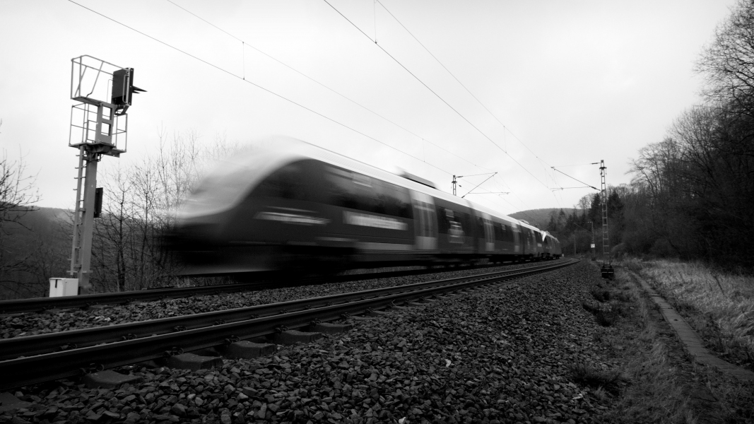 Train03_PT.jpg